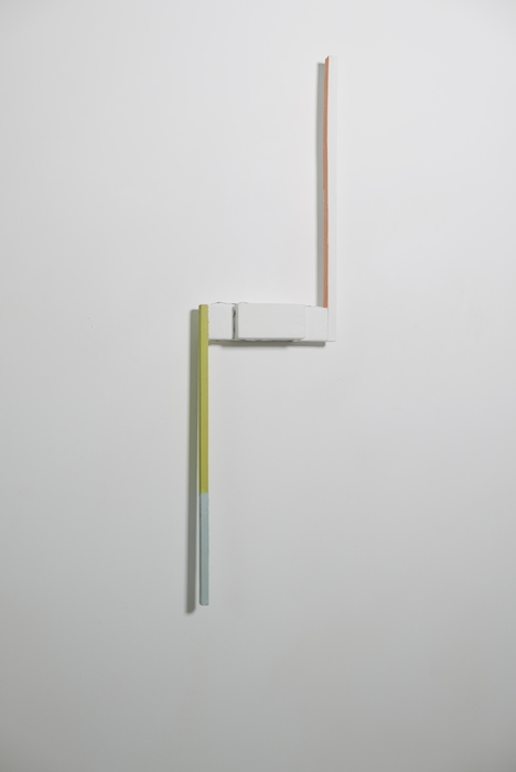 Theo Koning, Up-down, 2017, paint on wood, 77 x 19.2 x 5.4cm