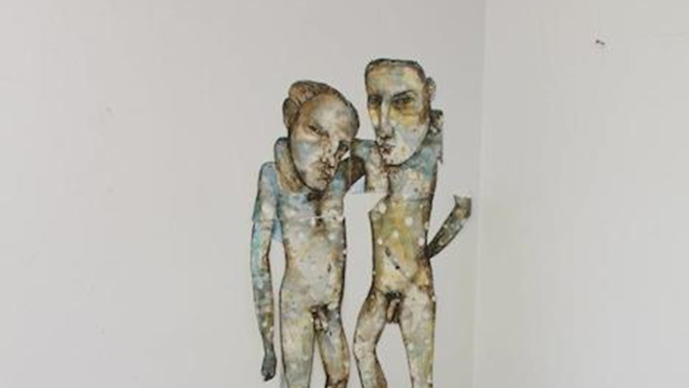 Antony Muia, 2 men stockpile 2013, 210 x 210 x 120cm, mixed medium on paper and rocks