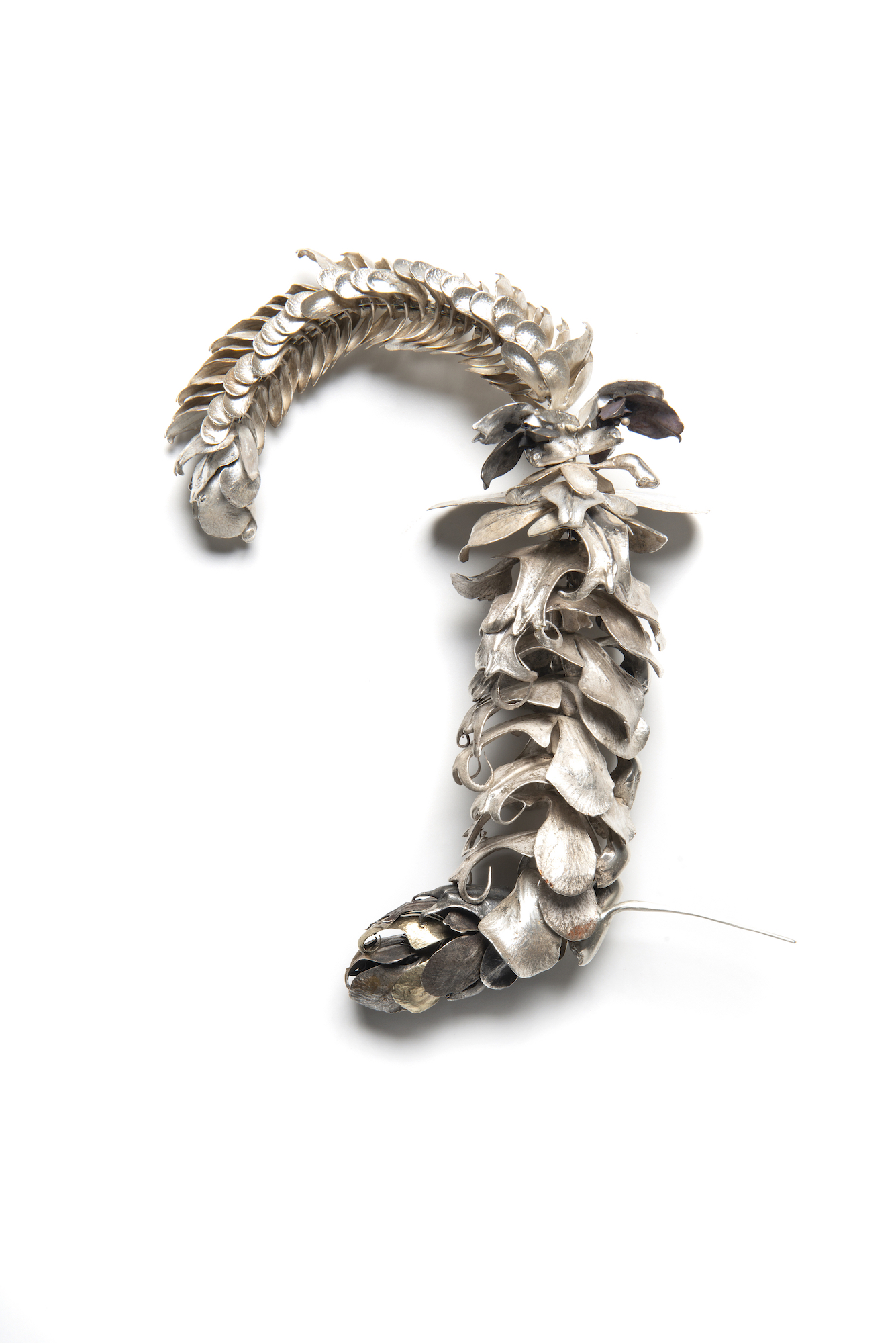 Sarah Elson, The Last Lament, 2019, recycled silver and gold, 26 x 8.5 x 5cm