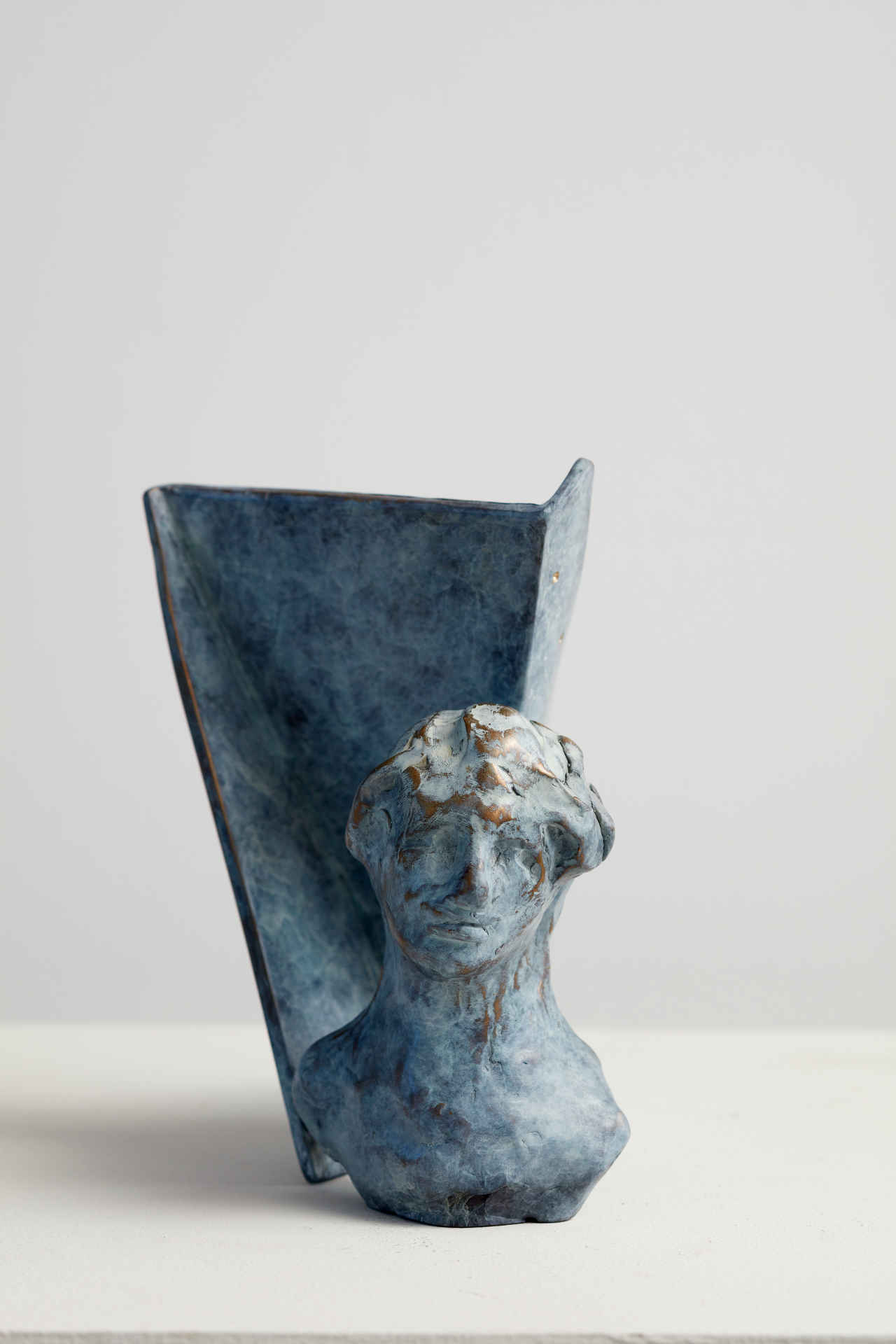 Jon Tarry, Caught in a Moment 2, 2021, bronze, 23 x 22 x 20cm, ed. 3. Acorn Photo