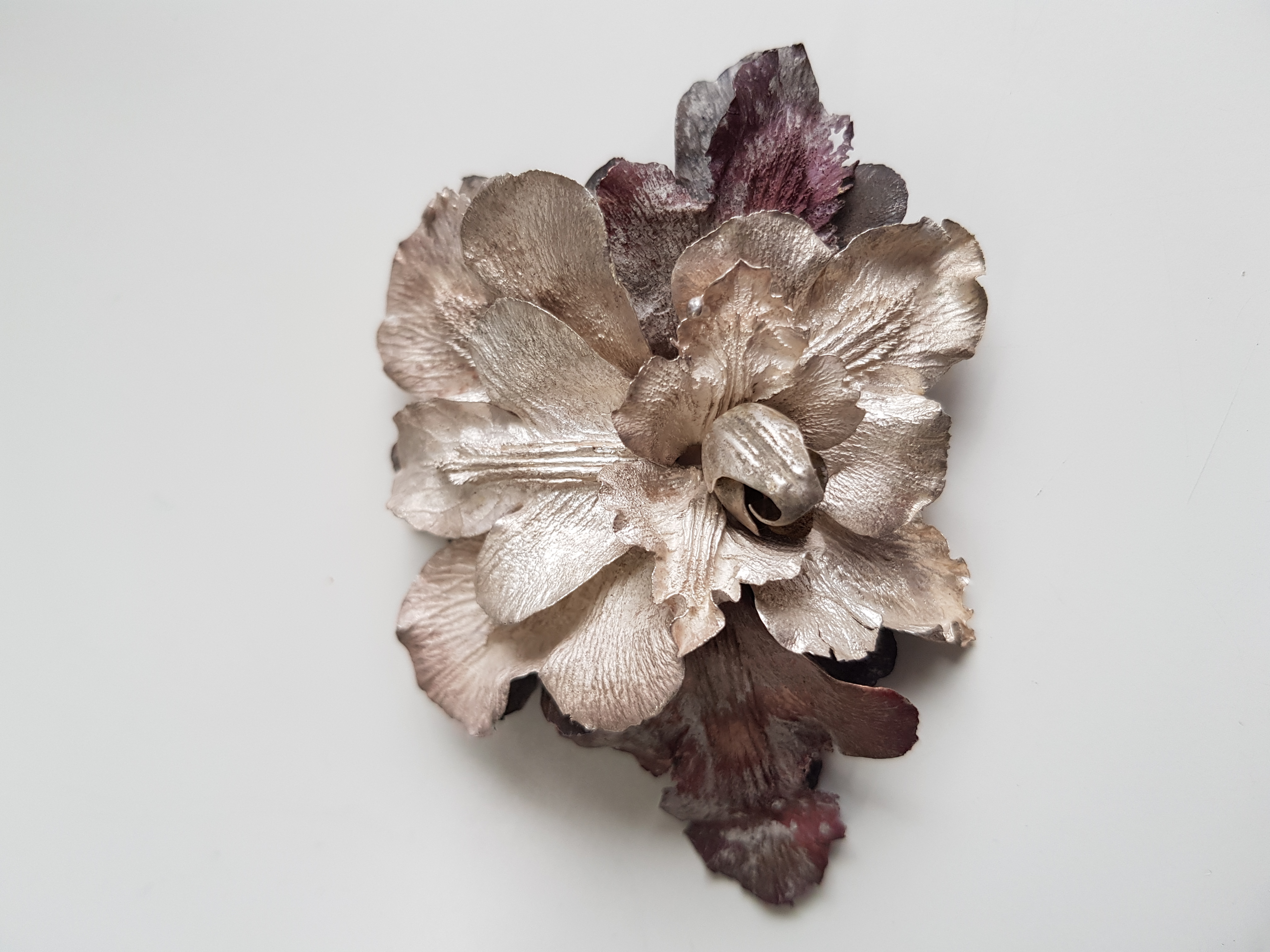 Sarah Elson, Cluster Brooch 2, 2020, recycled silver and copper, 8 x 6 x 3cm