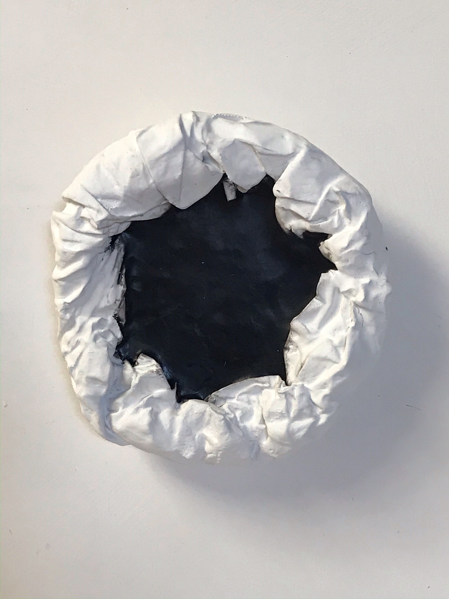 Theo Koning, Untitled 2, 2021, paper, gesso, wax and wood, 16 x 3.5cm