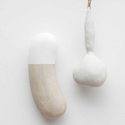 Theo Koning, Untitled 2, 2019, gesso and olive sap on plaster, 29 x 10 x 7cm and Theo Koning, Untitled 3, 2019, gesso and olive sap over tape, 39 x 12 x 9cm