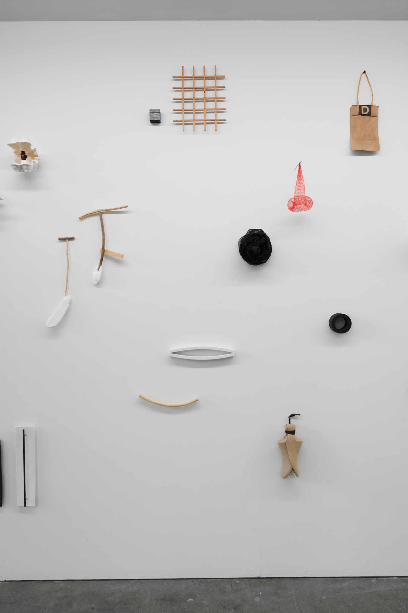 Theo Koning, Mono no aware, 2022, installation view, Art Collective WA Perth. Acorn Photo (2)