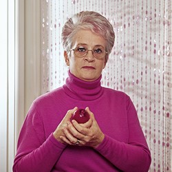 Toni Wilkinson, Mary with Red Onion, 2003, archival digital print on Canson Photographique, 70 x 56cm, ed. 5