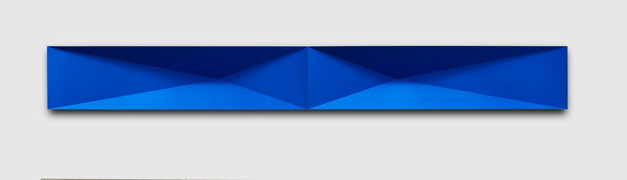 Jon Tarry, Blu, 2023, acrylic paint on marine plywood with timber frame, 44 x 360 x 18.5cm