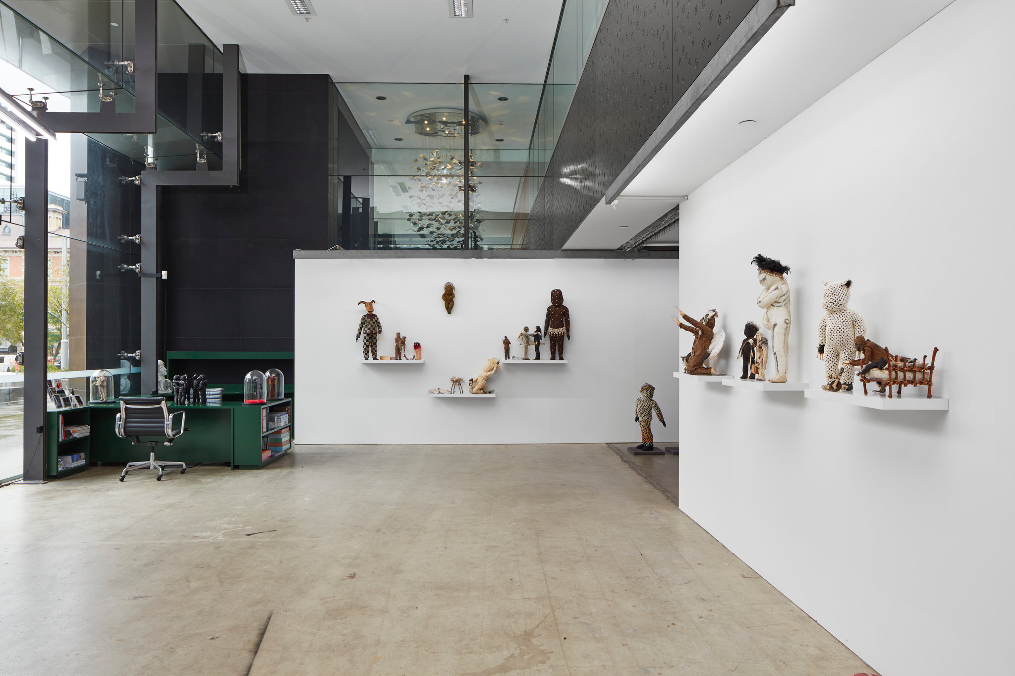 Linde Ivimey, Syndicate 5 + 1 Survey, 2023. Installation view Acorn Photo (2)