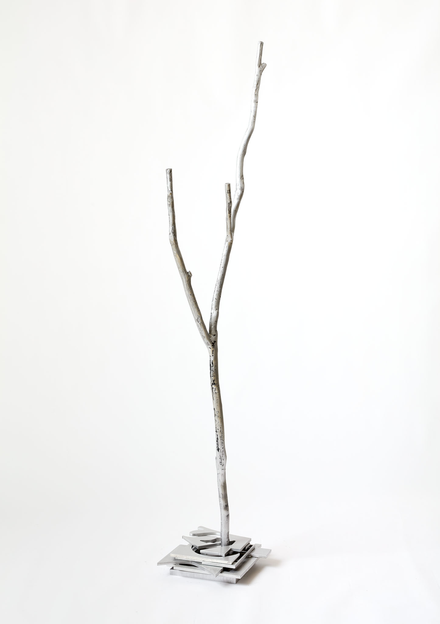 Anne Neil, Searching through letters trying to find the elusive words, 2024, cast aluminium and aluminium plate, 186 x 33 x 33cm (2)