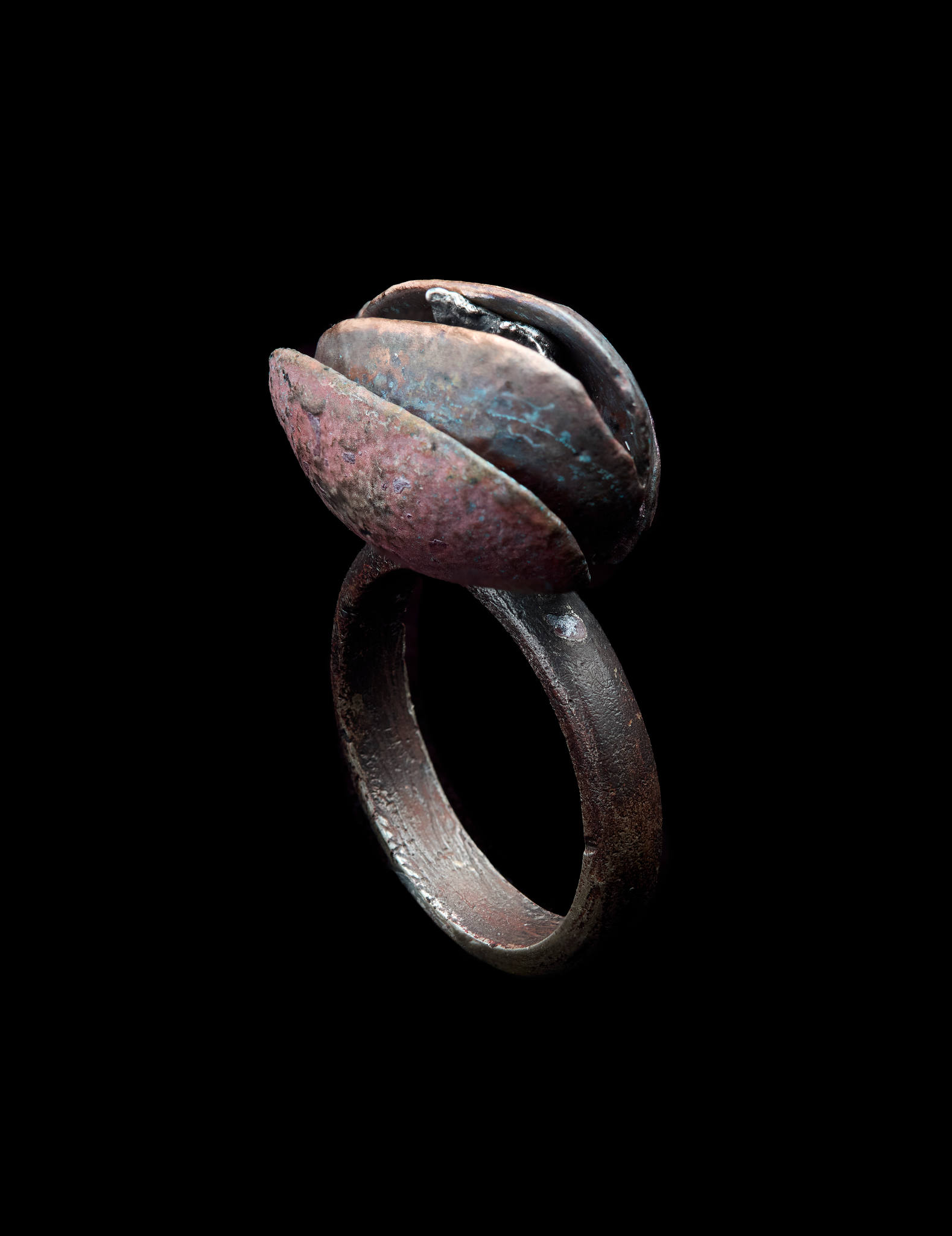 Sarah Elson, 'Pull the earth around me' 7, Ring, recycled silver and copper, 2.5 x 4 x 1.5cm