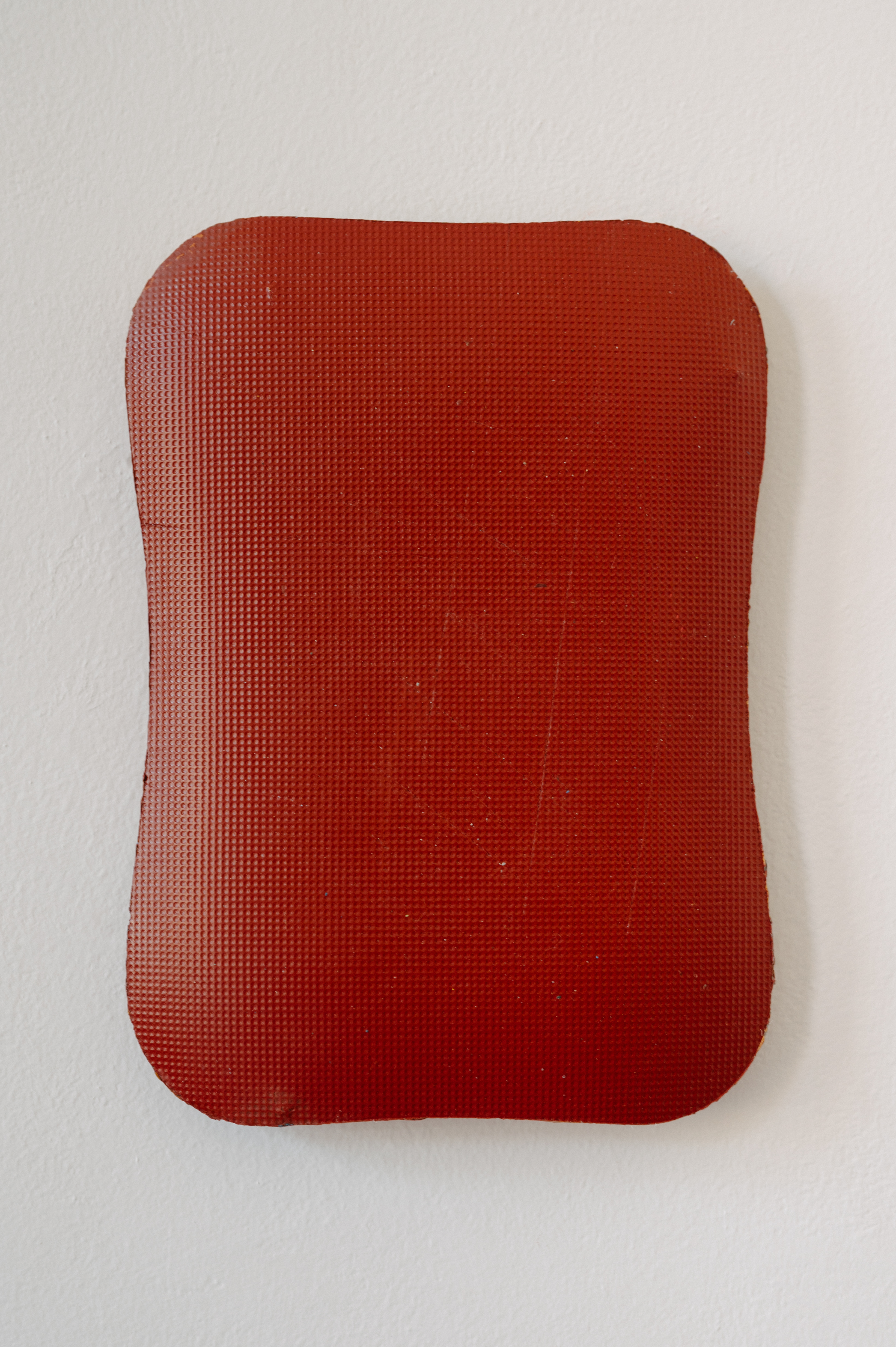 Andre Lipscombe, Cutting Board painting (Chocolate), 2023-2024, acrylic paint, 21 x 15 x 2cm