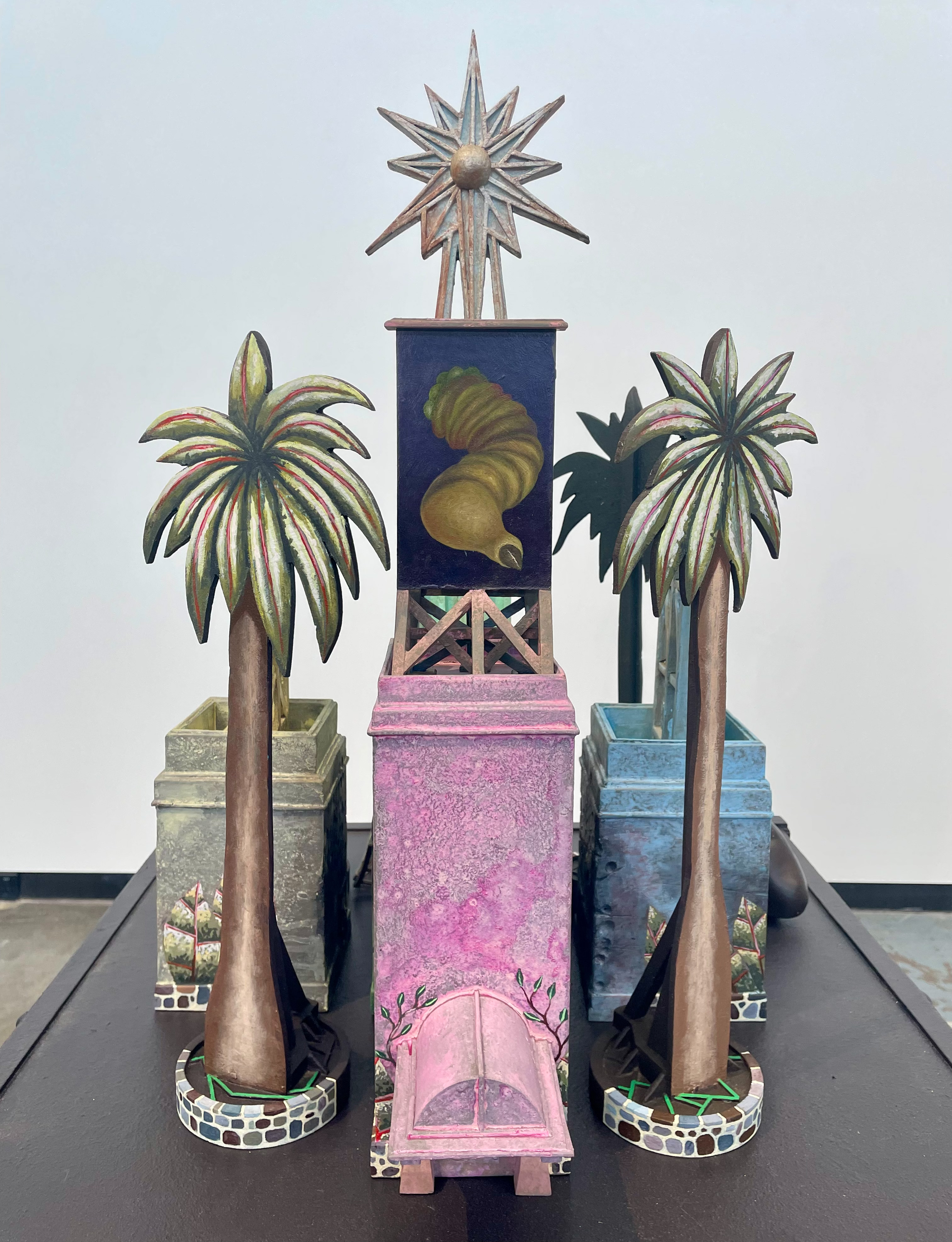 Stuart Elliott, Stardust, 2023, acrylic, wood and steel, 155 x 80 x 52cm.jpg