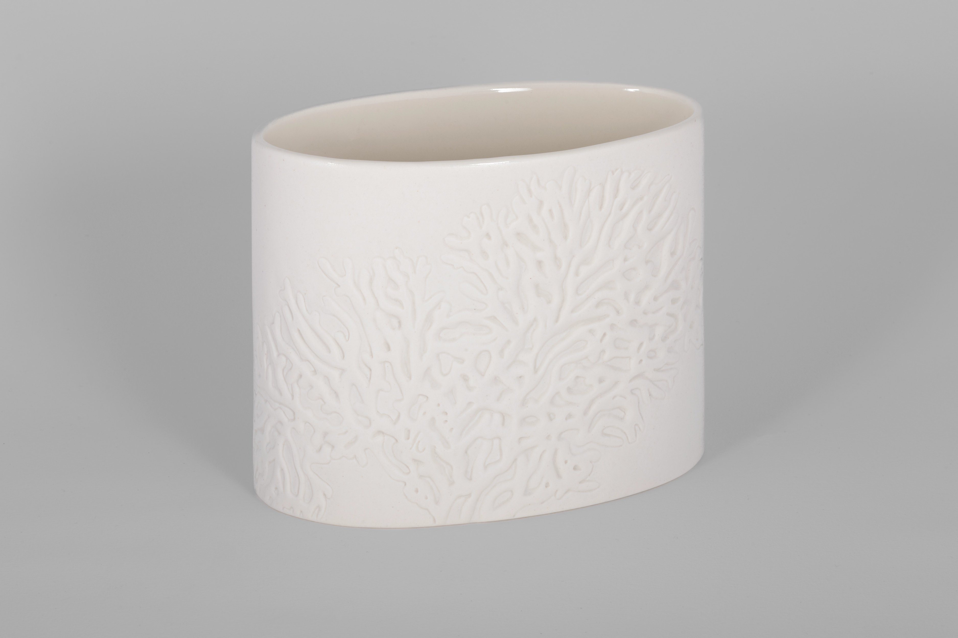 Sandra Black, Coral Bleach 1 Settlers Beach, 2025, porcelain, 13.7 x 17.7 x 10.5cm