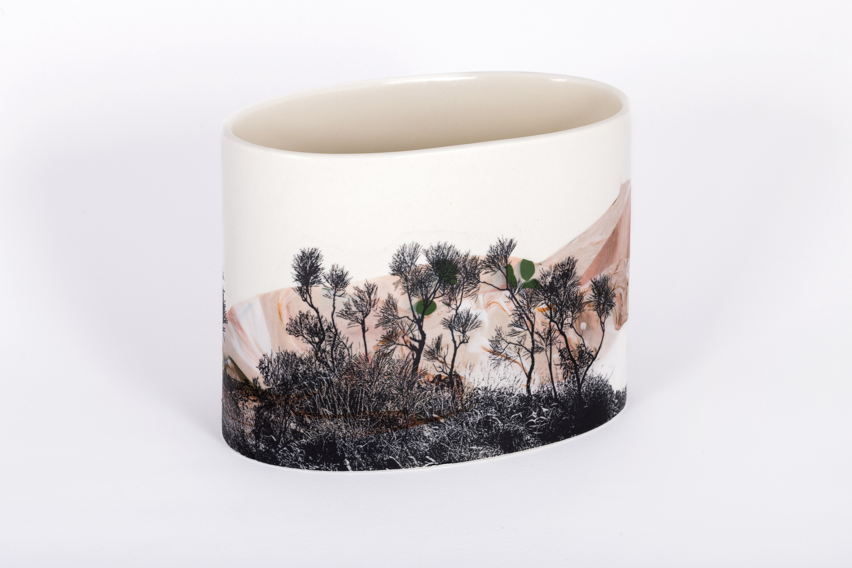 Sandra Black, Settlers Beach Road Cossack 6, 2025, porcelain, 13.5 x 17.7x 10.5cm