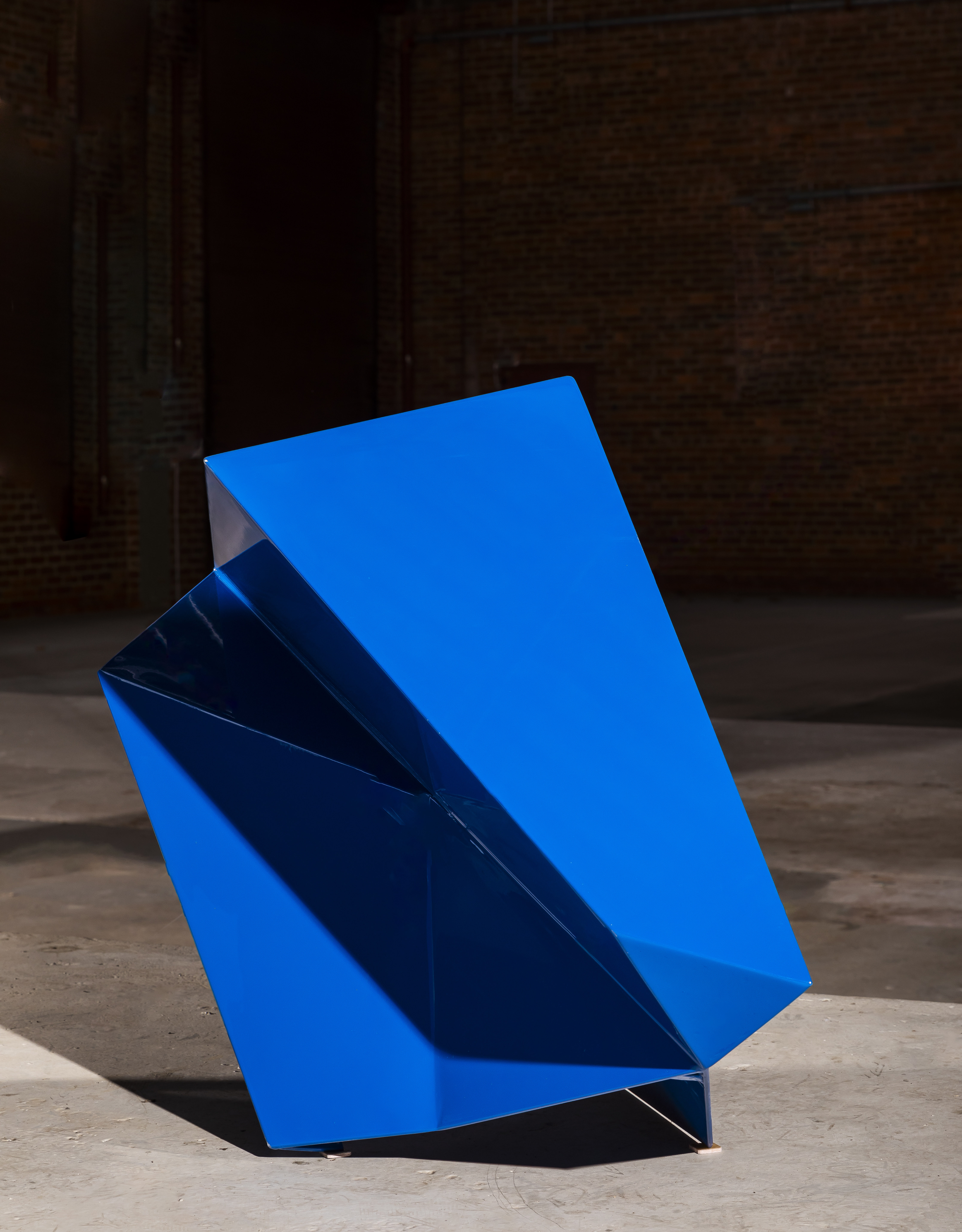 Jon Tarry, Sky Moment Falling, 2024, acrylic on aluminium, 90 x 90 x 70cm