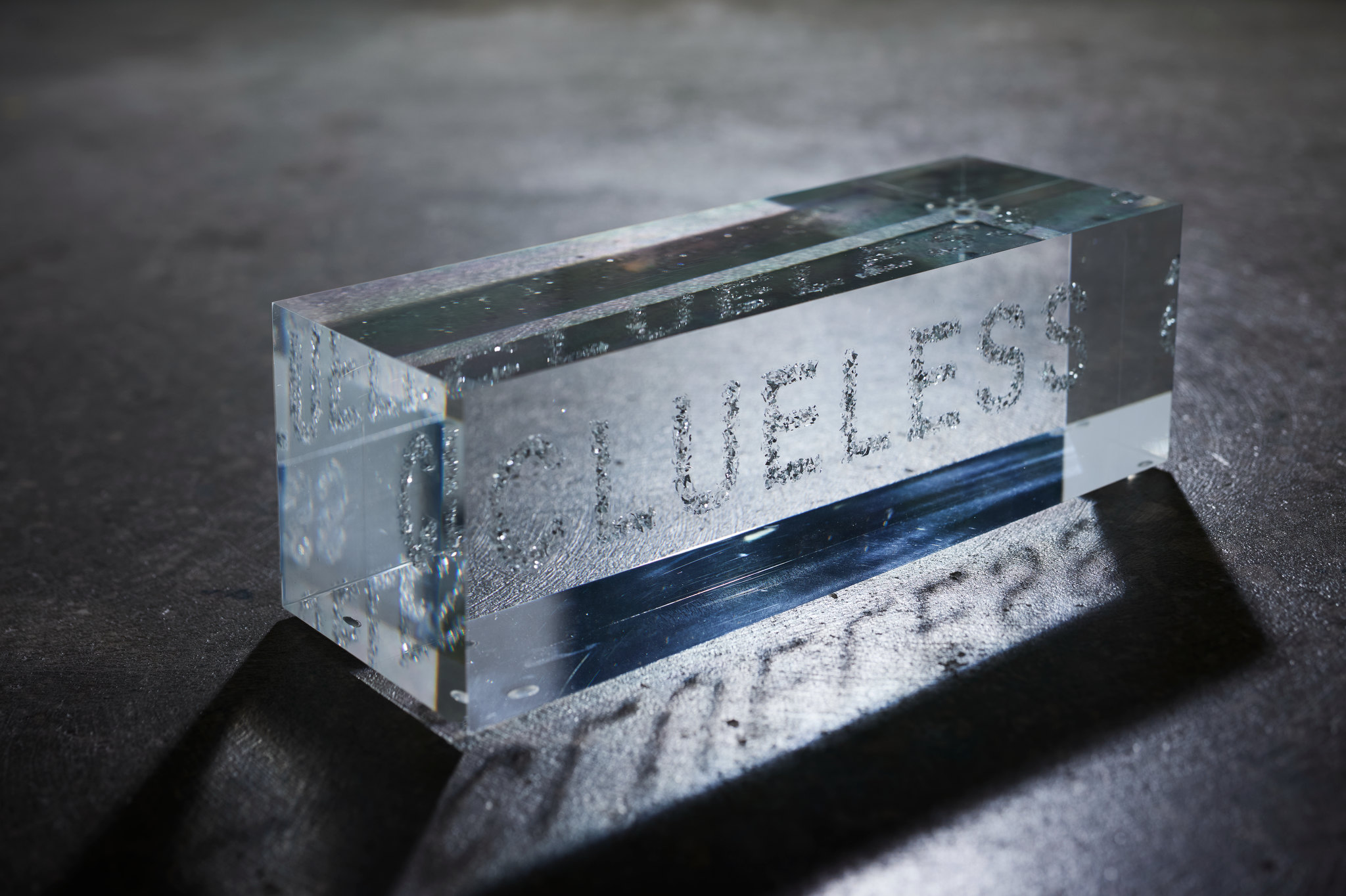 Jurek Wybraniec, Clueless, 2000, glitter and acrylic, 9.4 × 29.5 × 10cm